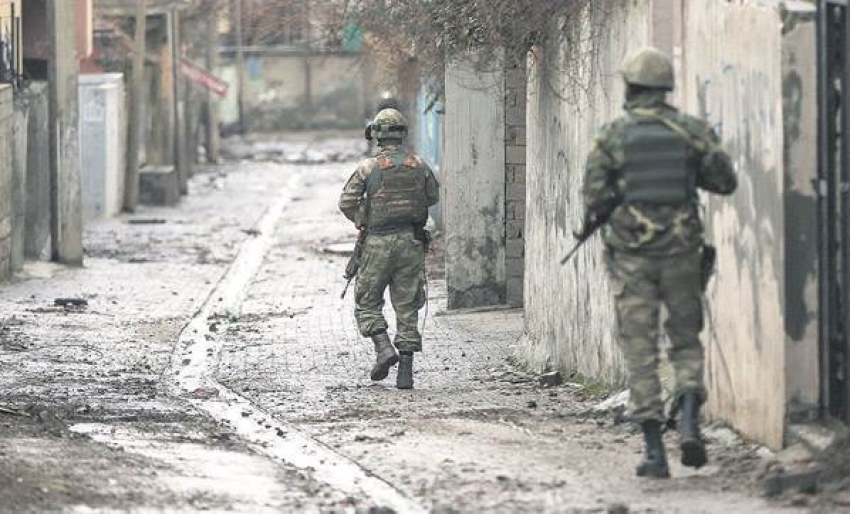 Büyük patlama! Çok sayıda asker yaralı