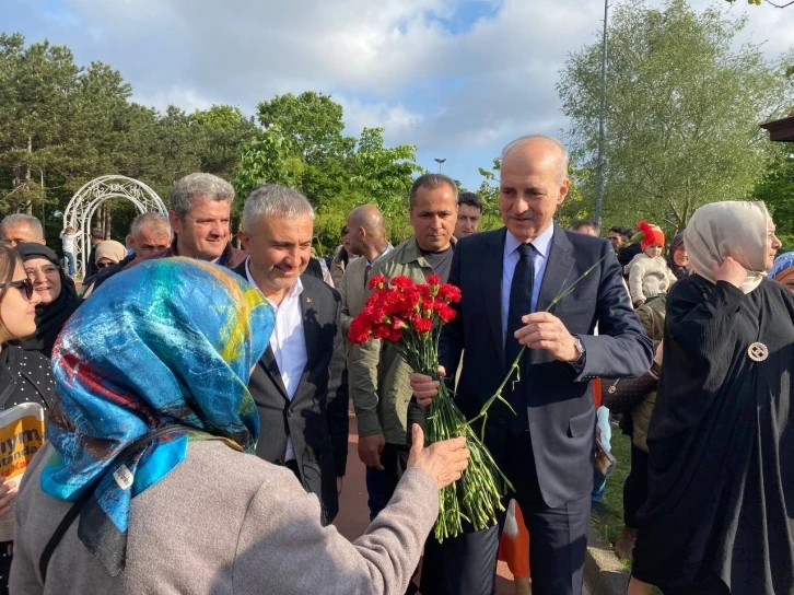 Numan Kurtulmuş: "Türkiye’ye yeni bir anayasa yapılmasının vaadi boynumuzun borcudur"
