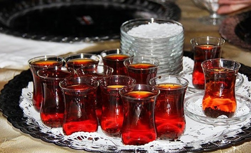 Sattığı çay 19 bin 80 liraya maal oldu