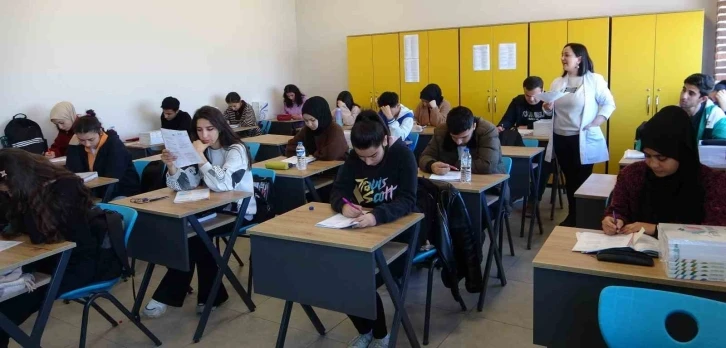 Öğrenciler ESEM’de geleceklerini şekillendiriyor
