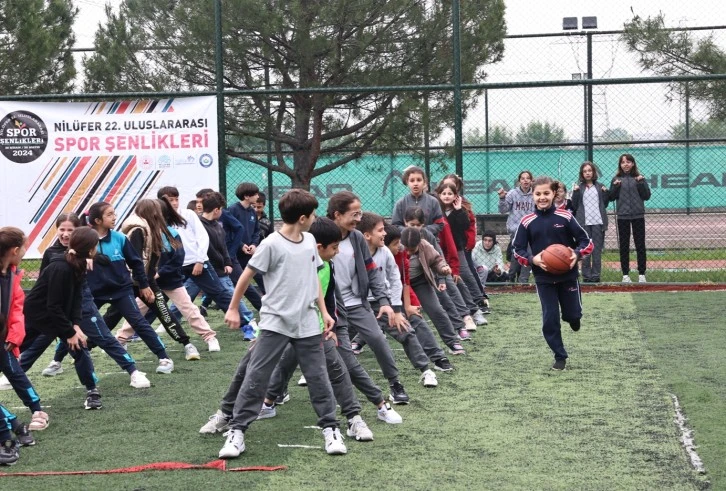 Öğrenciler geleneksel oyunlarda buluştu