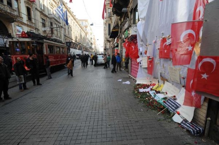 İstiklal Caddesi'nde patlama yerinde duygulandıran mektup