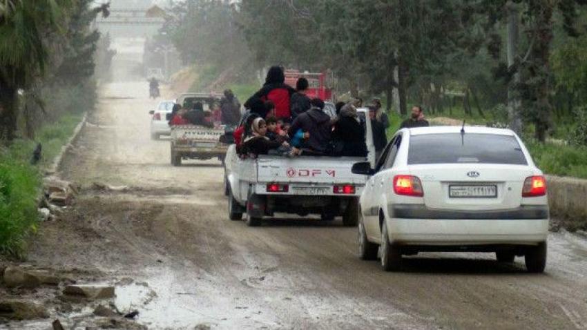 Onbinlerce kişi kaçmaya başladı...