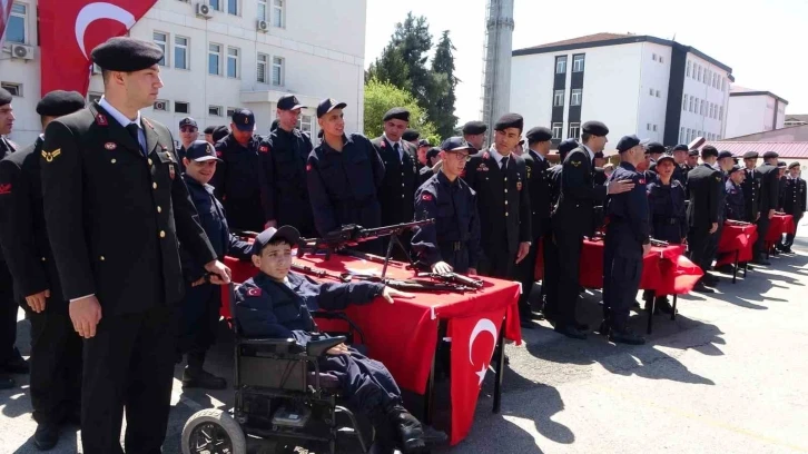 Ordu’da engelli bireyler bir günlük asker oldu
