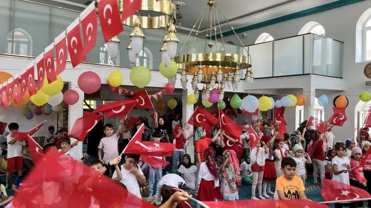 Orduyeri Camii’nde şehitler için dualar edildi
