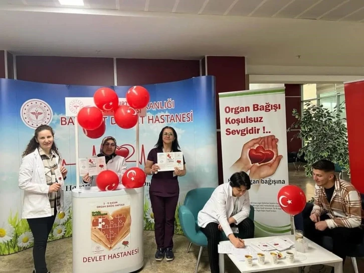 Organ Bağışı Haftası dolayısıyla stant açıldı vatandaşlar bilgilendirildi
