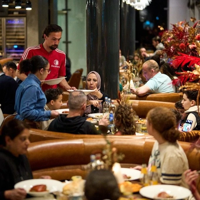 Orkun Kökçü ve takım arkadaşları, iftar organizasyonu düzenledi
