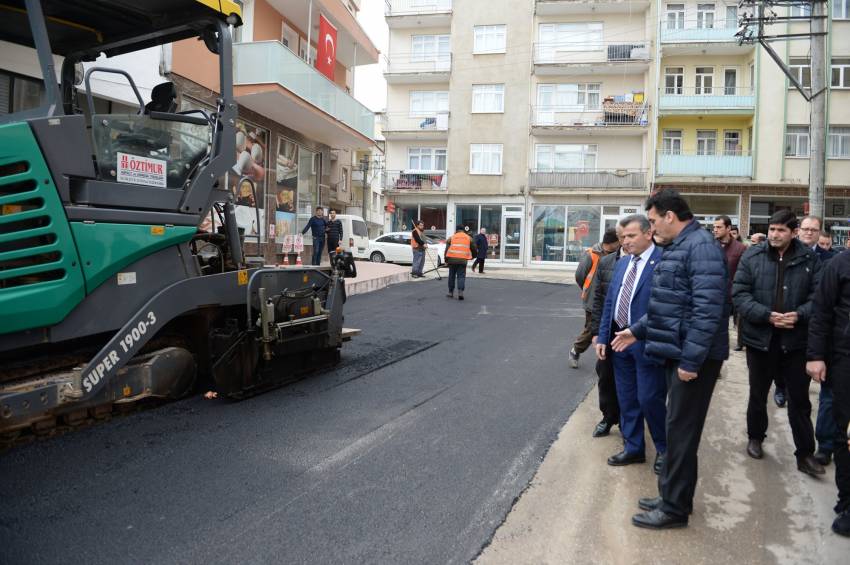 Bursa'da Osmangazi Belediyesi asfalt sezonunu açtı