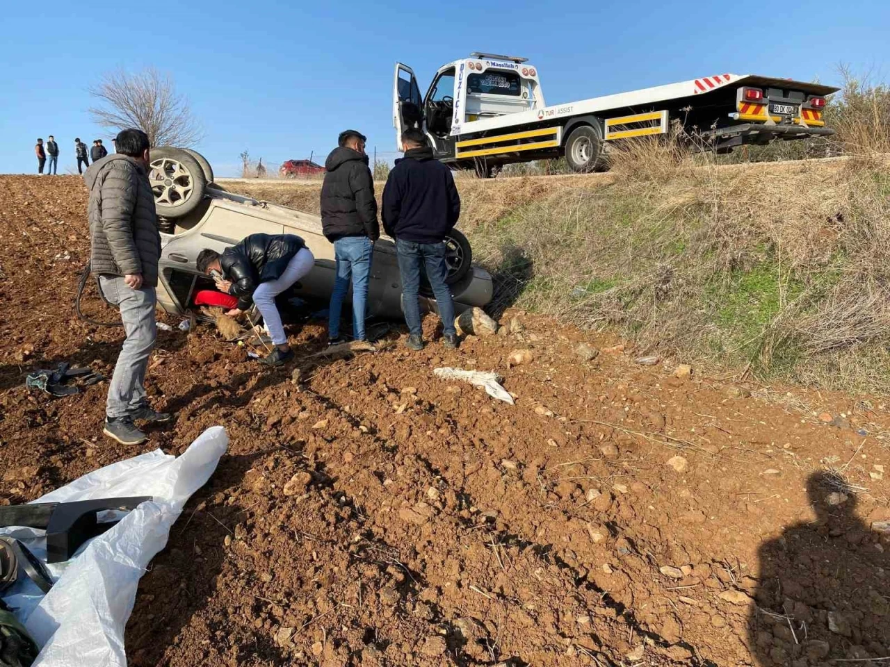 Osmaniye’de kontrolden çıkan otomobil takla attı: 2 yaralı
