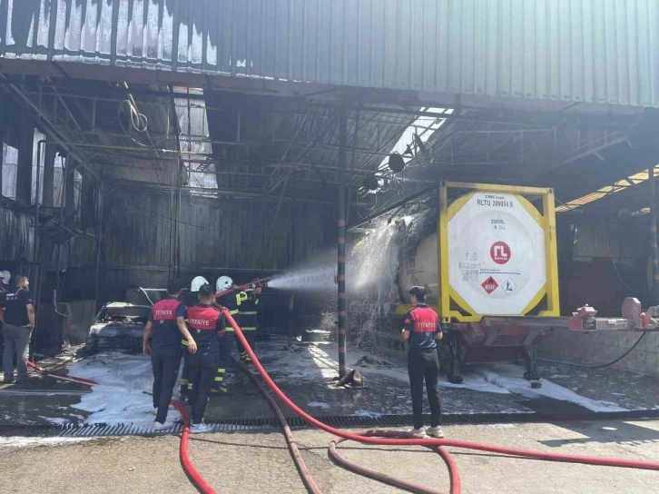 Osmaniye’de tanker patlaması sonrası çıkan yangın tamamen söndürüldü
