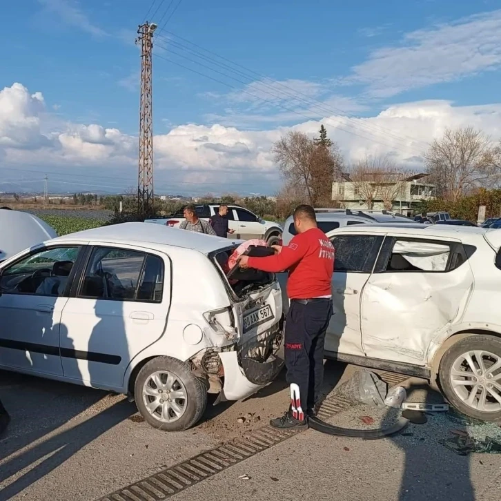 Osmaniye’de zincirleme kaza: 3 ağır 5 yaralı
