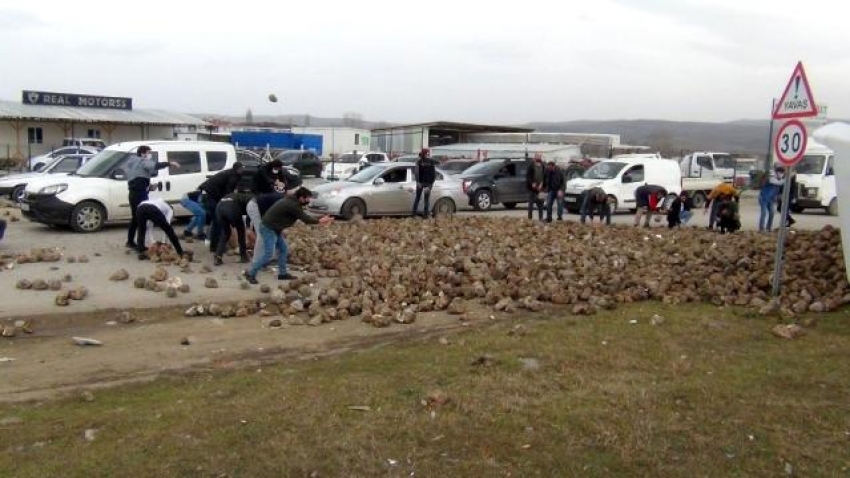 Bursa-Ankara yolu pancarla kapandı