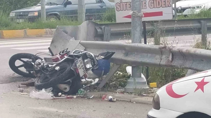 Otomobille çarpışan 70 yaşındaki motosiklet sürücüsü hayatını kaybetti
