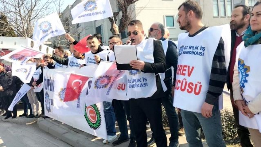 Öz İplik İş Sendikası Bursa'daki işçiler için eylem yaptı