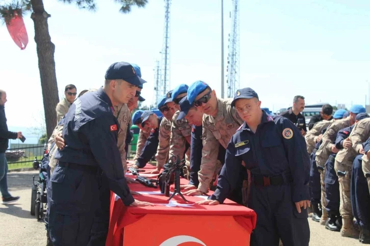 Özel bireyler asker üniforması giyerek yemin etti
