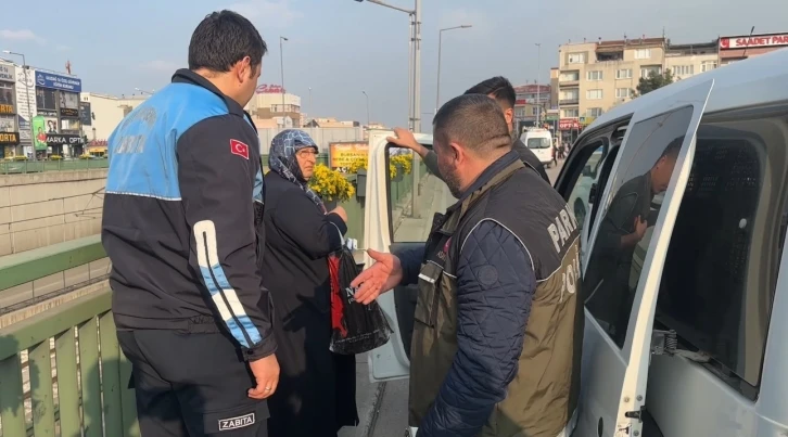 Bursa’da dilenci operasyonu...Polis ve zabıta birer birer topladı