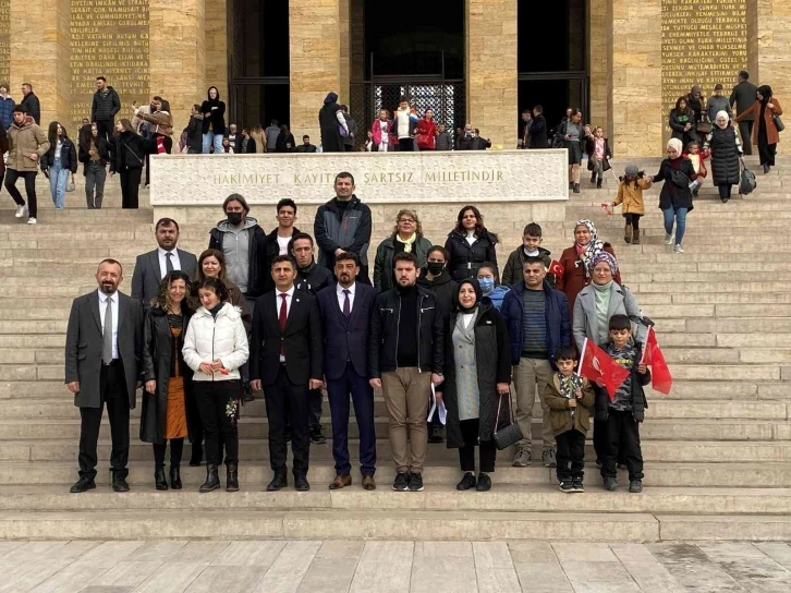 Özel gereksinimli bireyler, Dünya Engelliler Günü’nde Anıtkabir’i ziyaret etti
