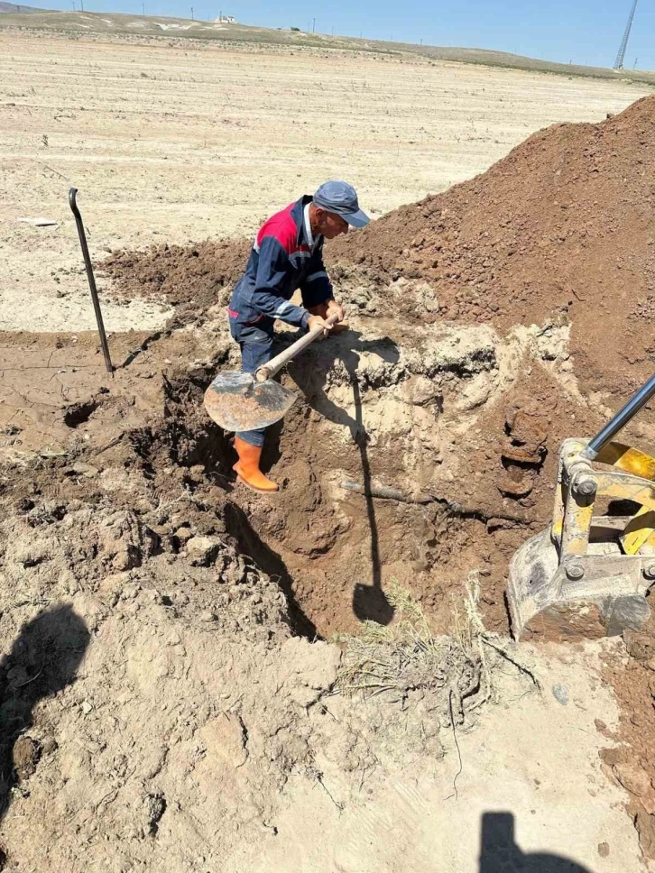 Özel İdare ekipleri köylerde ki çalışmalarına devam ediyor
