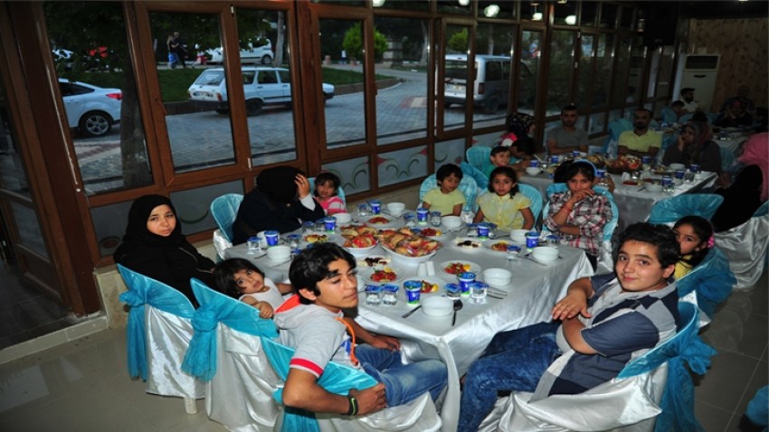 Orhangazi'de yetimler iftarı