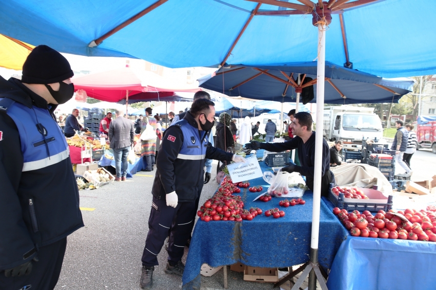 Nilüfer’in pazarlarında Koronavirüs önlemi