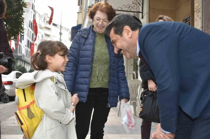 Pamukkale Adayı Ertemur’dan 24 saat vardiyalı kreş sözü verdi
