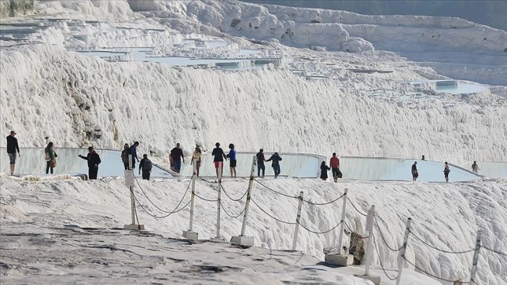 Pamukkaleli turizmcilerin 2024'ten beklentileri yüksek