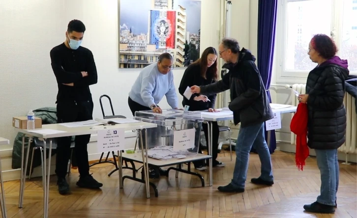 Paris’te elektrikli scooter kullanımı için referandum düzenlendi
