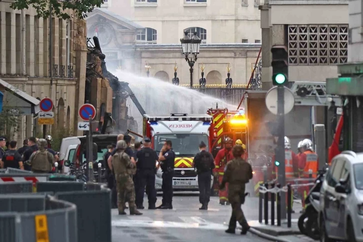 Paris’teki patlamada yaralı sayısı 37’ye yükseldi
