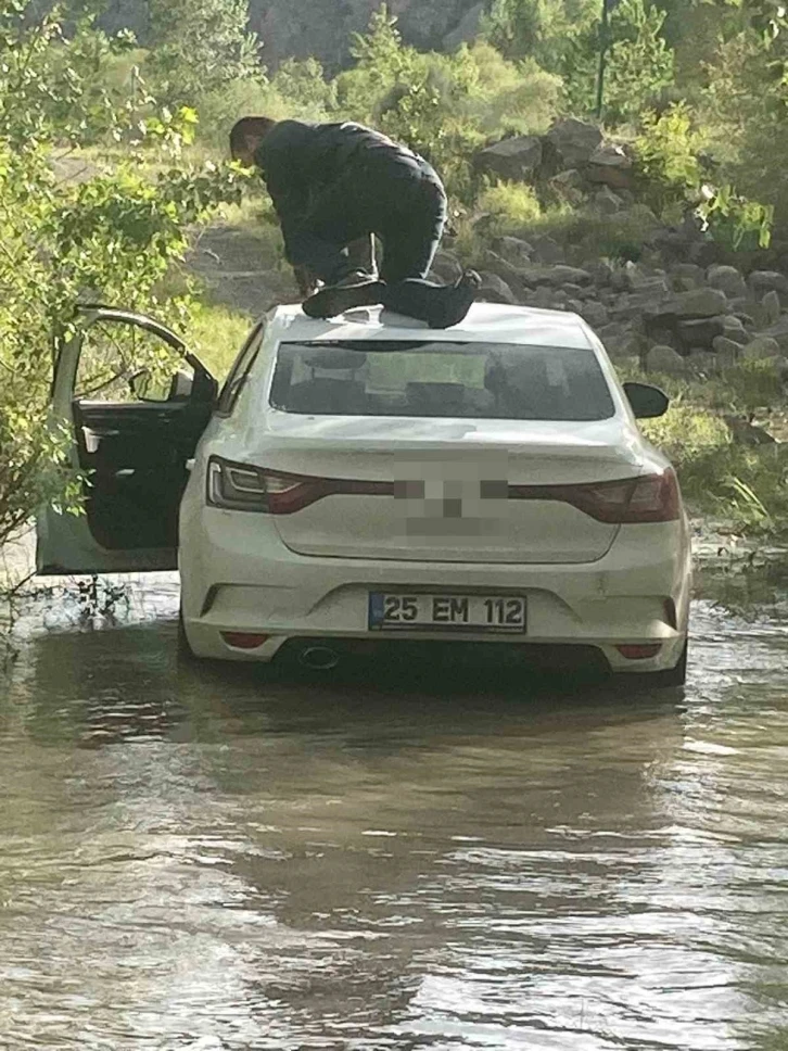 Pikniğe gittiler, baraj sularının altında kaldılar
