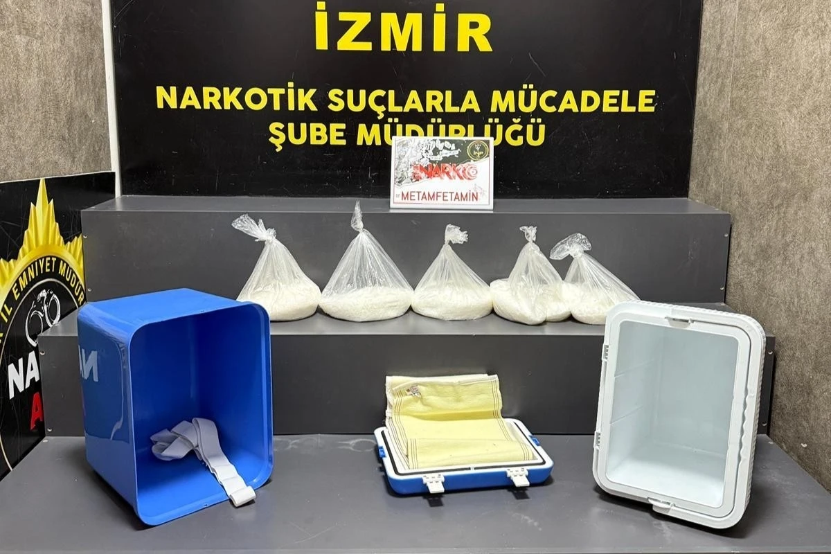 Piknik termosundan 5 kilogram uyuşturucu çıktı