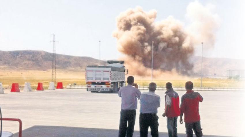 PKK yaralı taşıyan araca ateş açtı