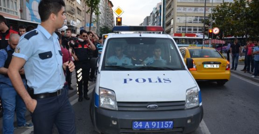 Gemlik’te zabıtaya bıçakla saldıran 2 kişi tutuklandı