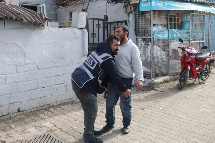 Polis, aranan şahısları tek tek yakaladı
