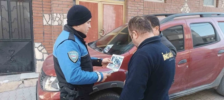 Polis ekipleri vatandaşlara hırsızlıklar hakkında bilgilendirme broşürü dağıttı
