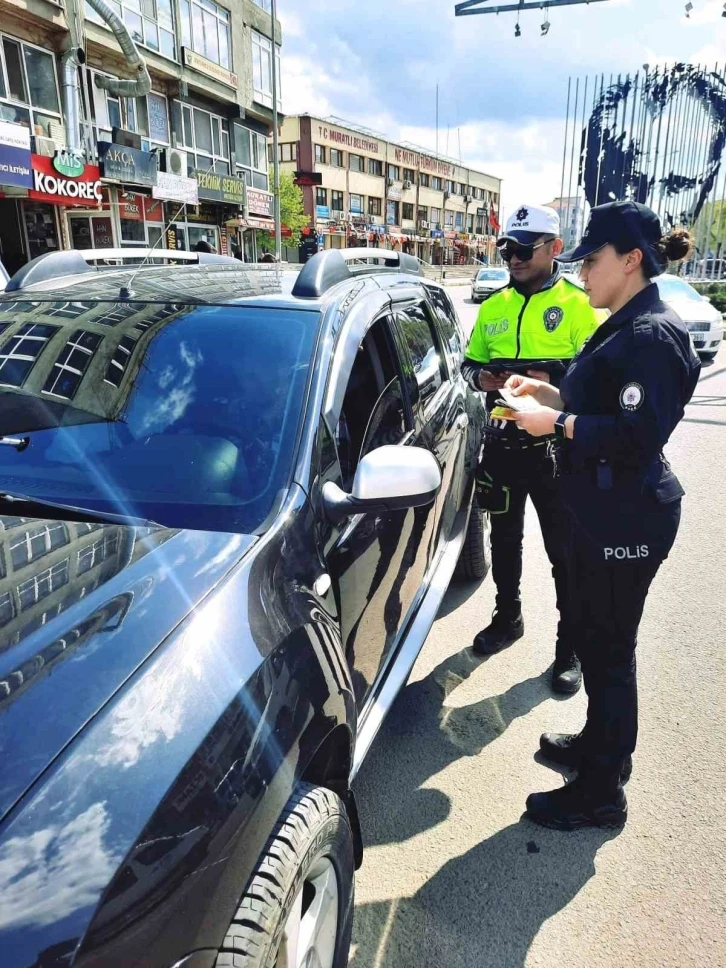 Polisten bayram kazalarına broşürlü önlem
