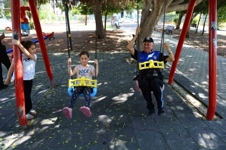 Polisten, çocuklara ’Oyun bağımlılığı’ uyarısı
