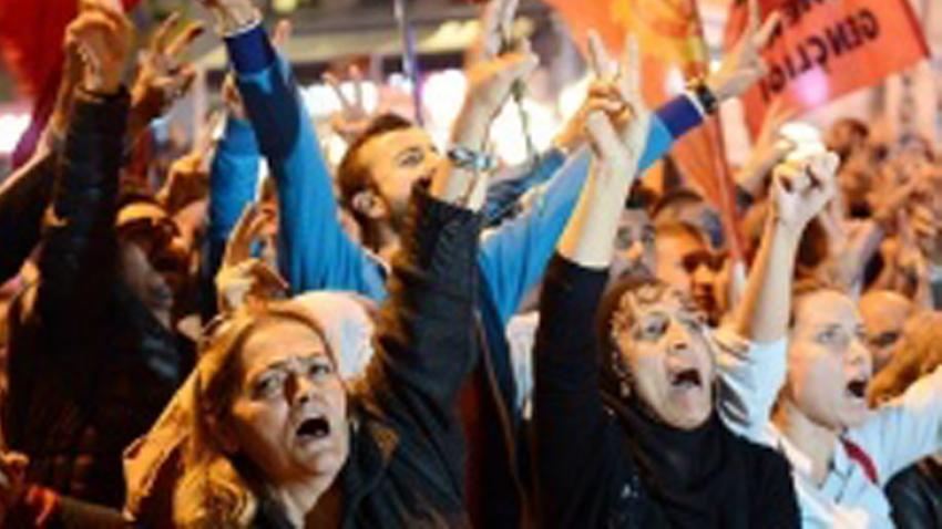 Taksim’de bombalı saldırı protestosu