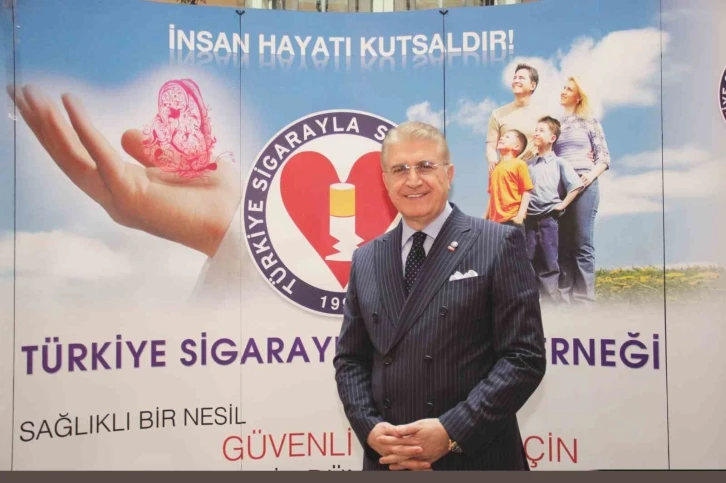 Prof. Dr. Aydın: "Gençlerimizi ve çocuklarımızı tütün endüstrisinin müdahalesinden koruma önceliğimizdir"
