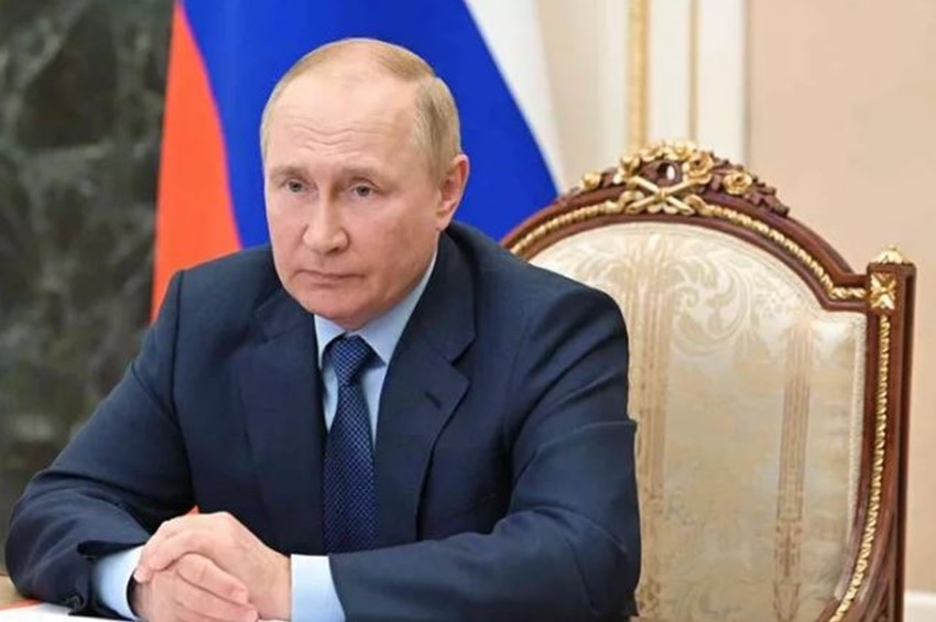 Putin'den bir kritik imza daha