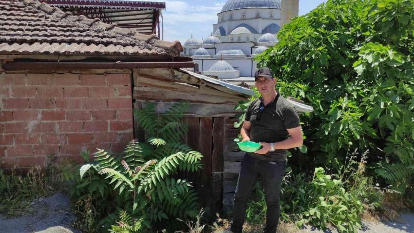 Bursa'da güvenlik görevlisinden alkışlanacak hareket