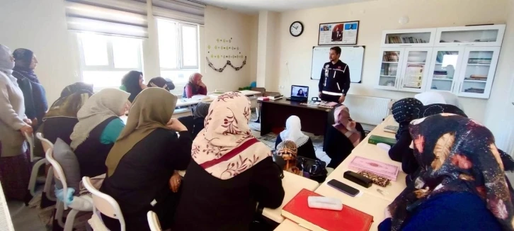 "En iyi narkotik polisi anne" projesi tanıtıldı
