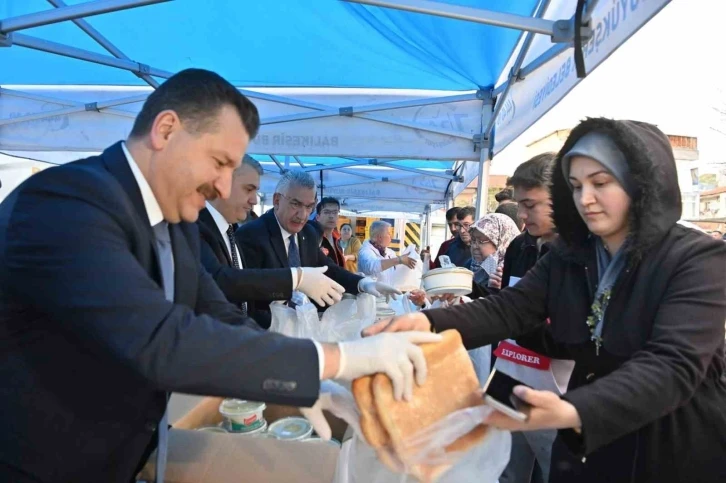 Ramazan bereketi Balıkesir’de yaşanıyor
