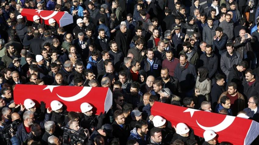 Şehit polislerimize ilk tören