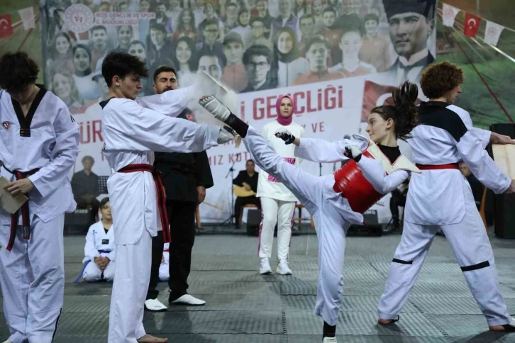 Rize’de 19 Mayıs Atatürk’ü Anma Gençlik ve Spor Bayramı kutlandı
