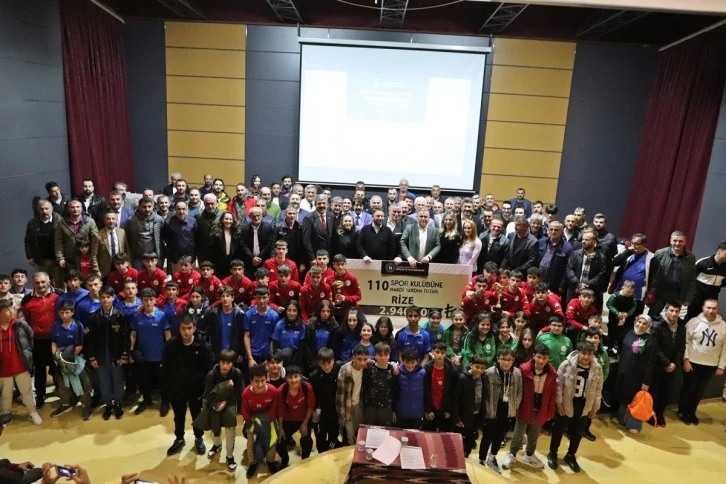 Rize’de Amatör spor kulüplerine yardım programı gerçekleştirildi
