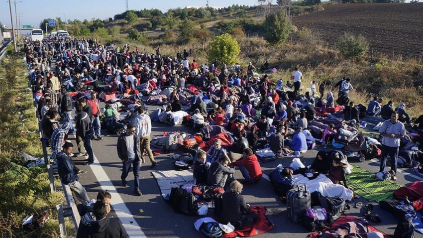 Türkiye'deki 16 bin sığınmacı, konvoy oluşturarak Avrupa'ya geçecek