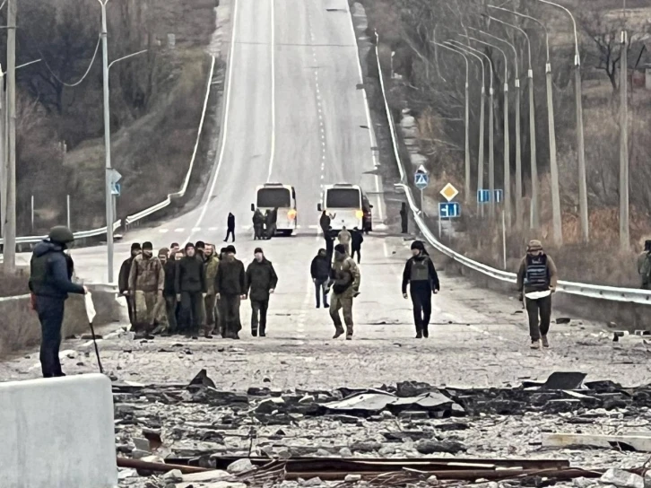 Rusya ile Ukrayna arasında 100 esir takas edildi