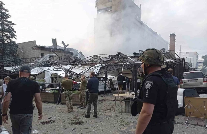 Rusya’nın Ukrayna’daki restoran saldırısında ölü sayısı 9 oldu
