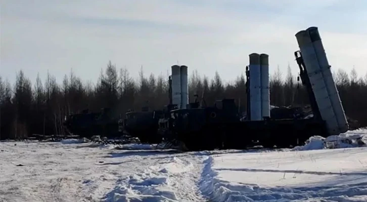 Rusya S-400'leri devreye soktu!