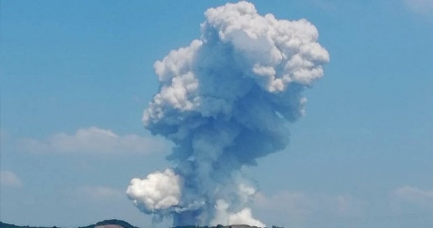 O kentimizde fabrikada patlama: Halk sokaklara döküldü